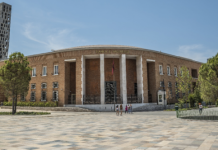 Ekonomia pritet të zgjerohet me rreth 4% vitin e ardhshëm