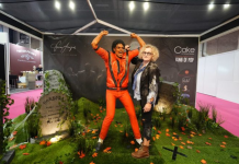 Torta gjigante me figurën e Michael Jackson