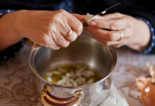 “Gjyshet që shpëtuan kuzhinën shqiptare”