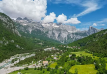 ”Express”: Thethi, fshati i vogël malor si Zvicra