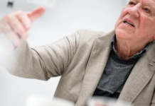 Kërkon ”të pushtojë” Marsin me kamerën e tij