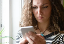 Oksfordi shpall ”rage bait” fjalën e vitit 2025