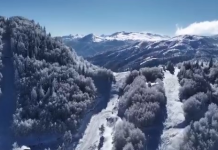 Dardha magjike e mbuluar nga dëbora