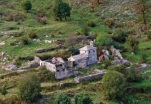 Manastiri i Kryeengjëjve në Derviçan