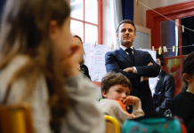 Macron: Të përshpejtohet ndalimi i medieve sociale për personat nën 15 vjeç