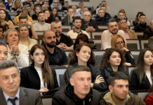 Njihen diplomat për ushtrimin e profesionit të fizioterapistit