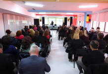 Takim poetik që ndërthur historinë, identitetin dhe artin e fjalës