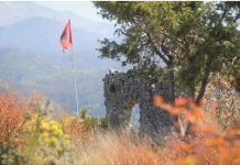 Kisha trikonshe në kalanë e Drishtit i nënshtrohet restaurimit
