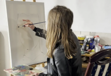 Hagë, artistët shprehin pakënaqësi me ekspozitë