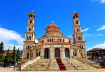 “Islands”: Korça, surpriza e Mesdheut që po sfidon Spanjën dhe Italinë