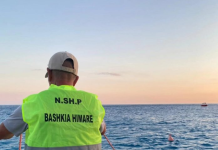 Vendoset sinjalistika ujore në plazhin e Gjipesë