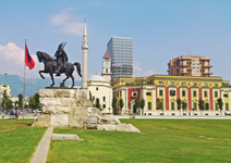 “Pravda.ru”: Tirana, zgjedhja ekonomike për një udhëtim në Evropë