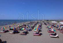 Seman, bregdeti që tërheq pushuesit me rërën e imët dhe peizazhin natyror