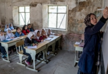 UNESCO: 2,4 milionë vajza afgane të përjashtuara nga shkollimi i mesëm