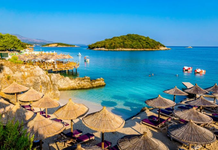 “Travel Noir”: Shqipëria kryeson parashikimet për destinacionet turistike në 2027-ën