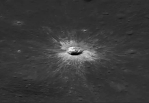 NASA zbulon një krater të ri gjigant në Hënë