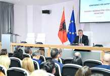 Banka e Shqipërisë mban normën bazë të interesit në 2,5%